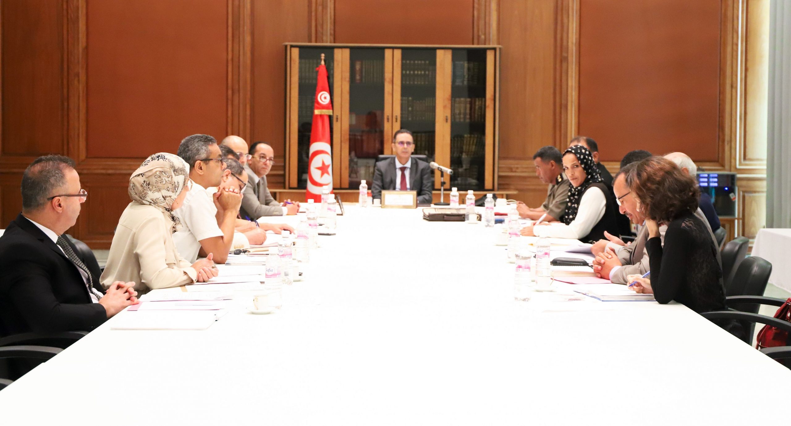 You are currently viewing Séance de travail sur la situation foncière du village artisanal de Rjim Maatoug.