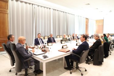 Read more about the article جلسة عمل مشتركة بين وزيري أملاك الدّولة والفلاحة.