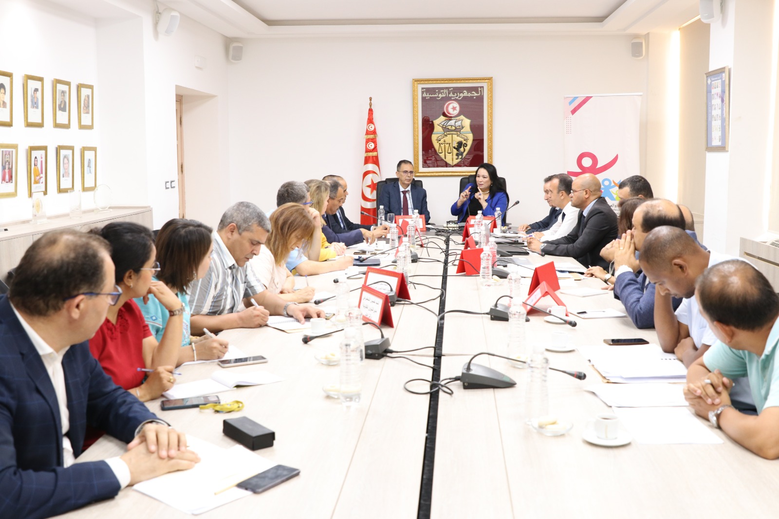 You are currently viewing Séance de travail conjointe entre les ministères de la Famille, de la Femme, de l&rsquo;Enfance, et des personnes âgées et des Domaines de l&rsquo;Etat et des Affaires foncières.
