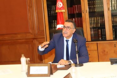 Lire la suite à propos de l’article Les contours de la mission du ministère des domaines de l&rsquo;Etat et des affaires foncières pour la prochaine étape au centre d&rsquo;une séance de travail présidée par le ministre.