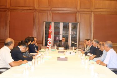 Lire la suite à propos de l’article Le ministre des domaines de l&rsquo;Etat appelle à accélérer la régularisation des situations des occupants des biens des étrangers et à simplifier les procédures.